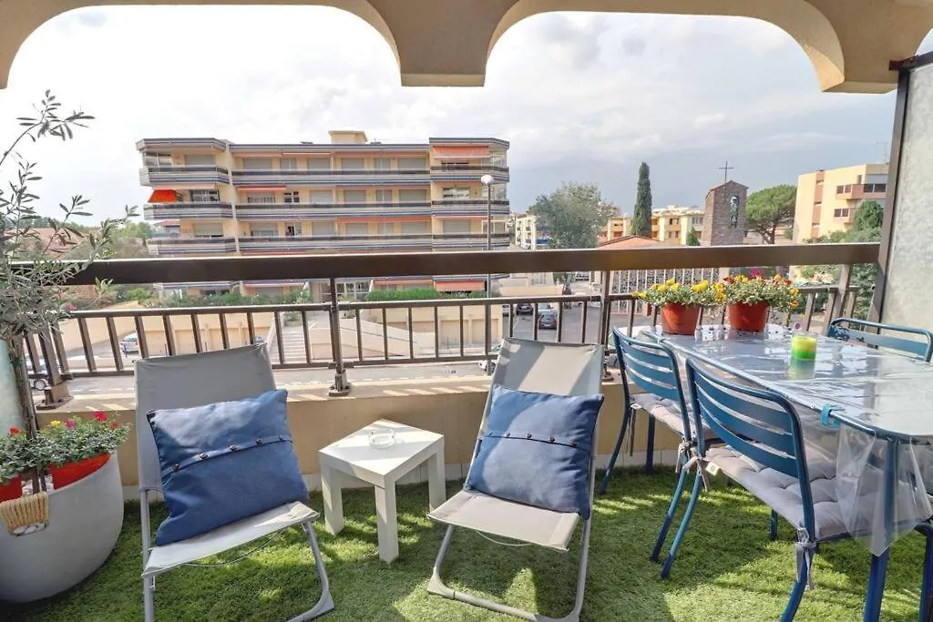 Apartment Frejus Plage Paradis T1 Cabine Clim Terrasse Wi-Fi