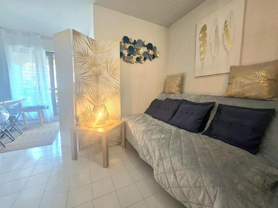 Apartment Frejus Plage Paradis T1 Cabine Clim Terrasse Wi-Fi